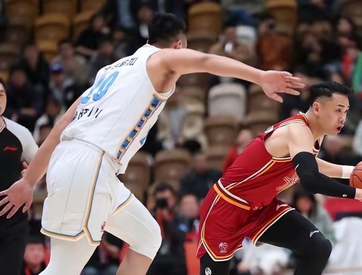 爱游戏体育-关于转折点！广东宏远主帅复盘，NBA常规赛加时末段攻防权衡，引发热议，高层口径保持一致的信息